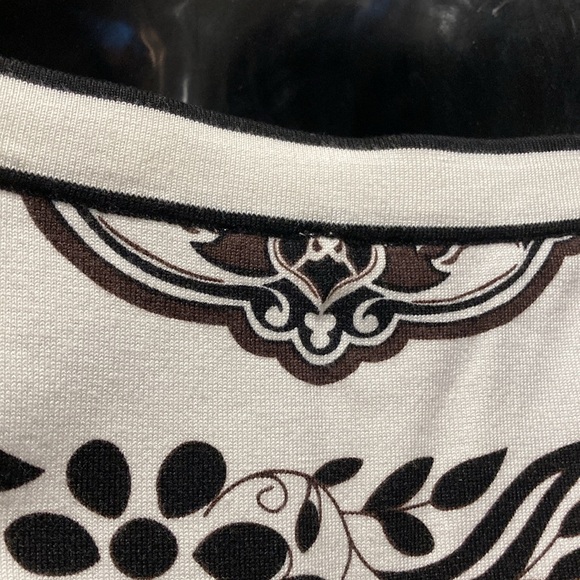 NWOT - White House Black Market Floral Print Sleeveless Halter Top - Size M - Picture 13 of 16